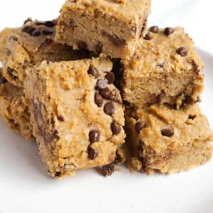 Breakfast/Dessert - Chickpea chocolate chip high protein energy bars