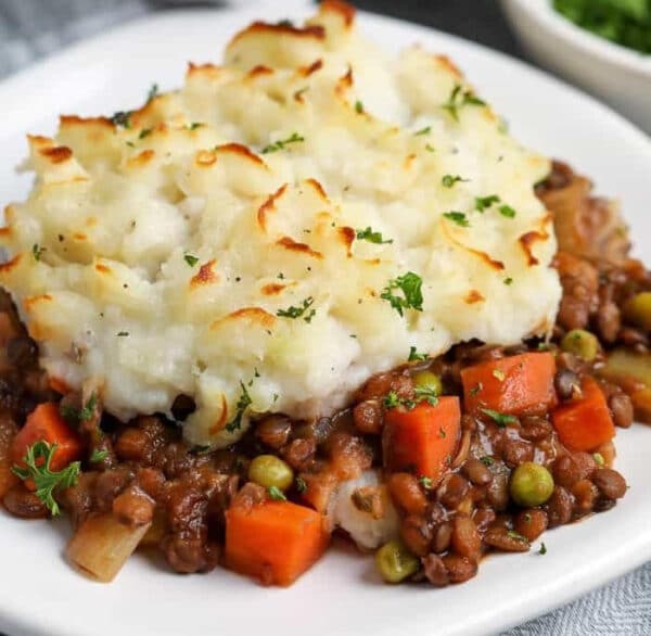Option 1 - Shepherd's pie with gravy