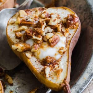 Breakfast/Dessert - Baked pears with apple granola