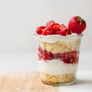 Joy Spark Therapeutic Snack - Strawberry Shortcake Crumble